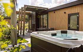 Mooi Twente Lodges - Prive Spa En Sauna